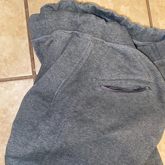 Mens Lululemon sweatpants size medium - Picture 6 of 10